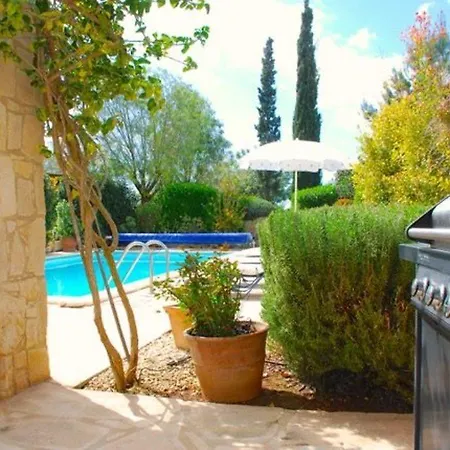“how To Rent Your Perfect Aphrodite Hills Villa” Loukia *
