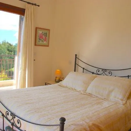 Villa “how To Rent Your Perfect Aphrodite Hills Villa” Loukia