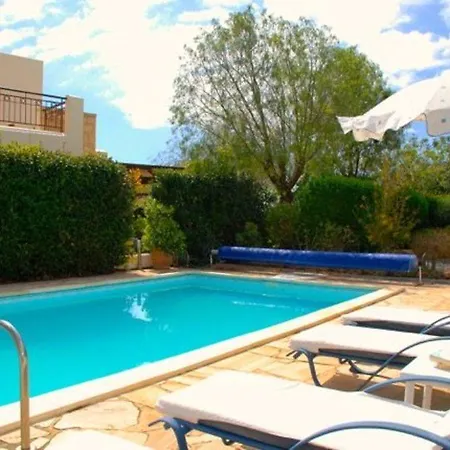 “how To Rent Your Perfect Aphrodite Hills Villa” Loukia וילה *