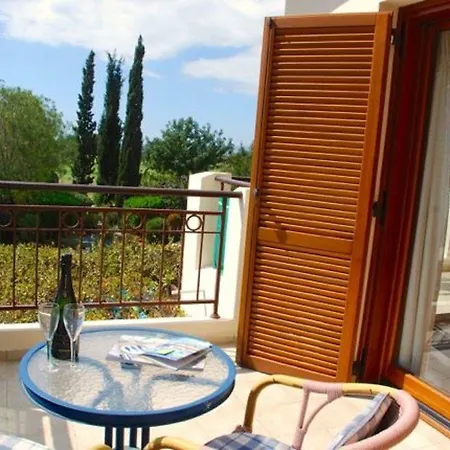 Villa “how To Rent Your Perfect Aphrodite Hills Villa” Loukia Kouklia